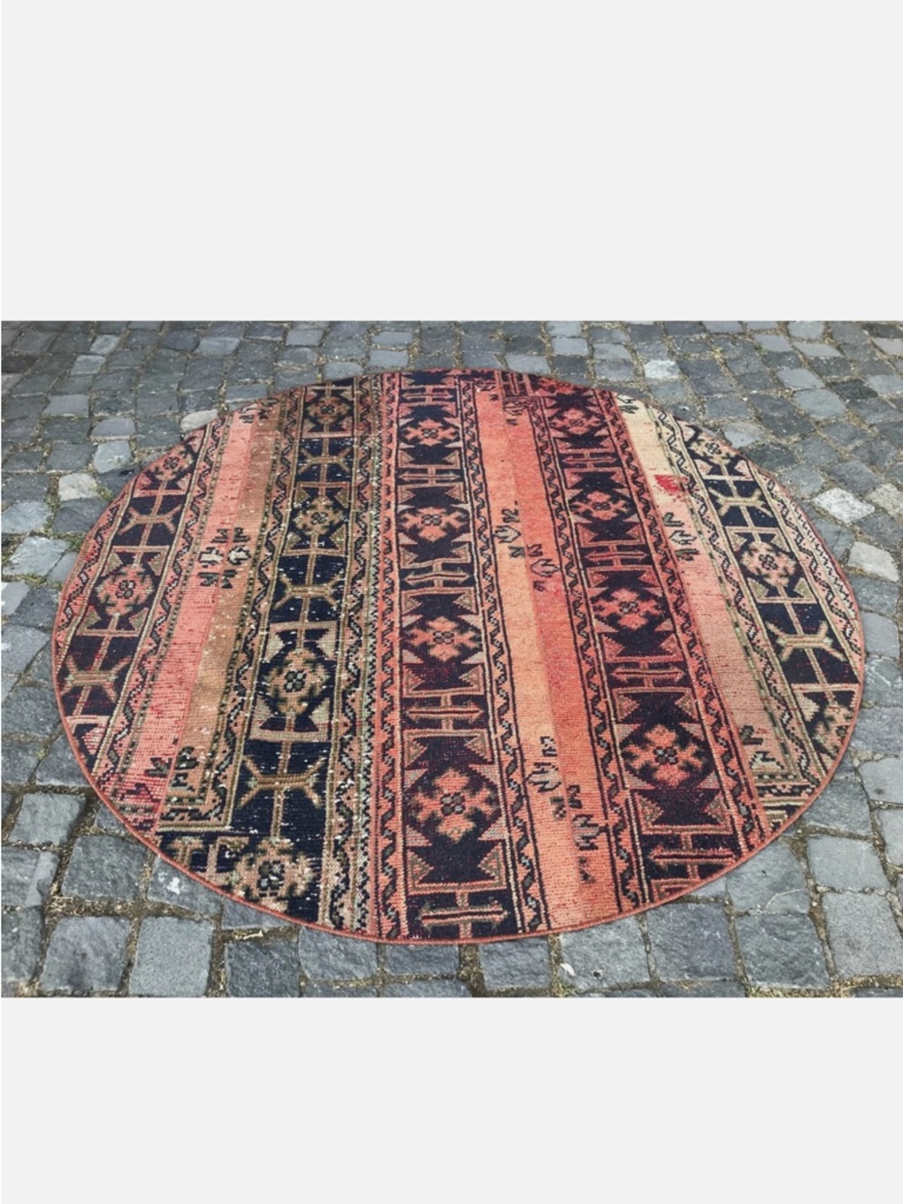 Vintage Turkish Round Rug - 5’ x 5’